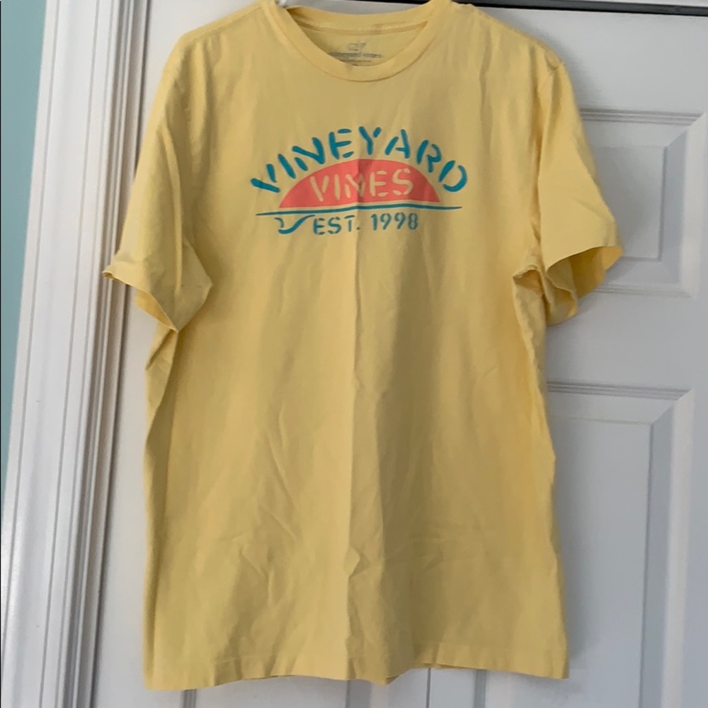 Men’s Vineyard Vines T-shirt